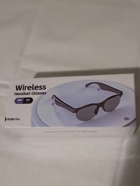 Smart Glasses Nwt